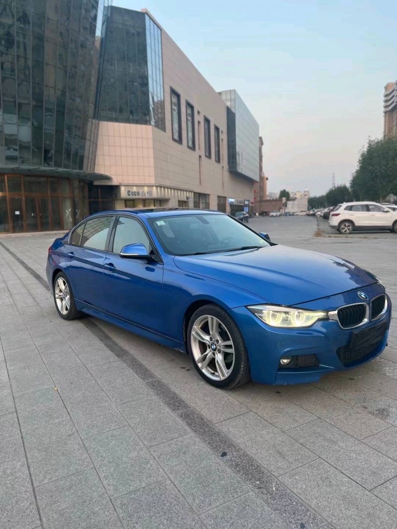 济宁17年宝马3系3