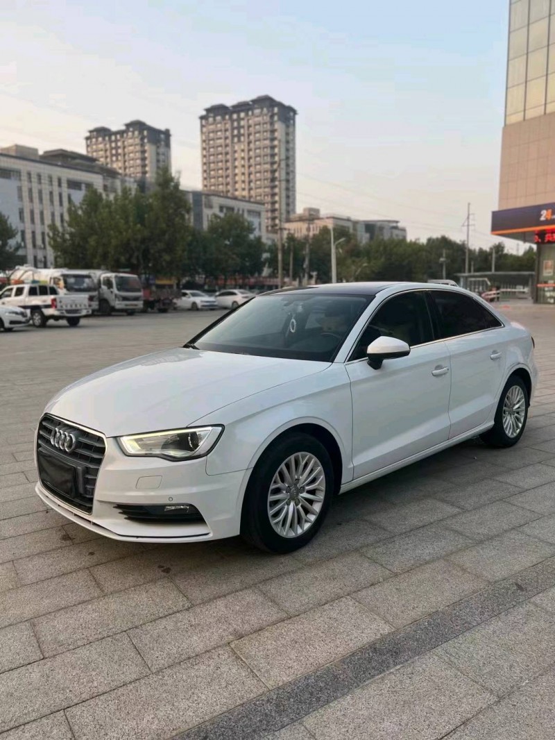 济宁17年奥迪A32