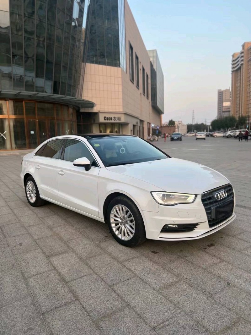 济宁17年奥迪A33