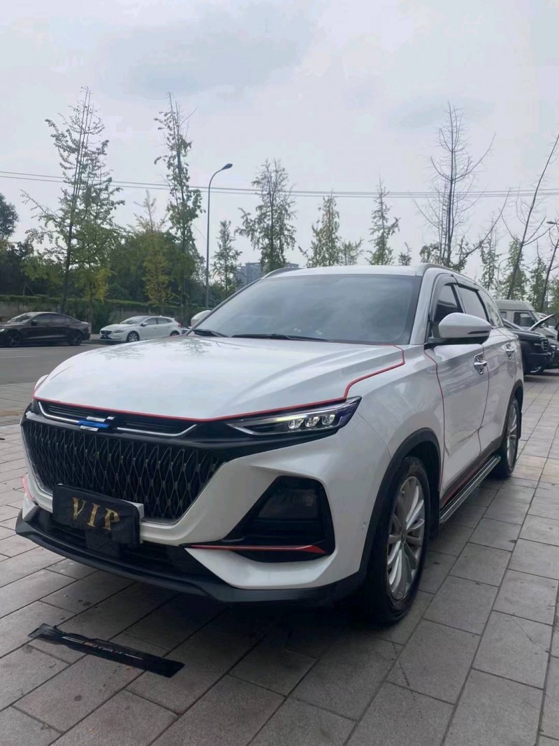 成都22年长安汽车欧尚3