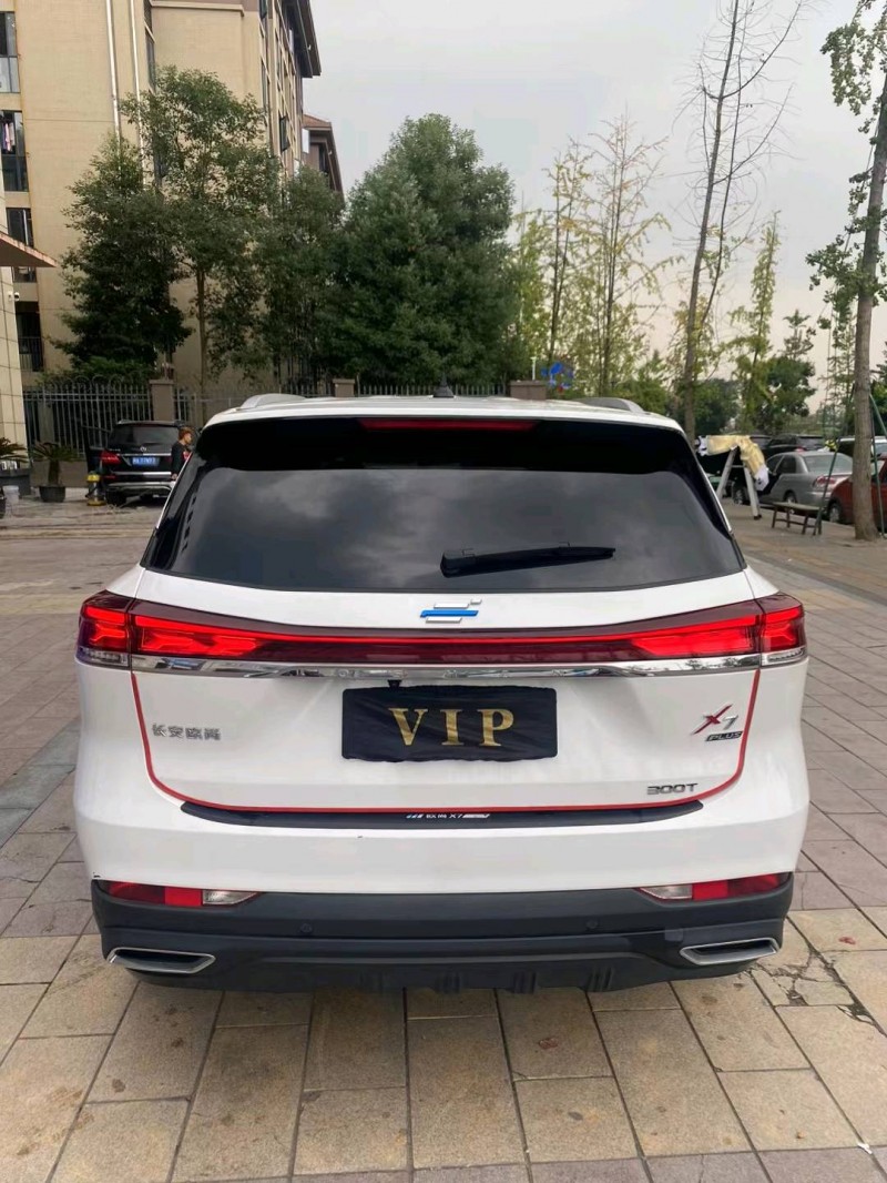 成都22年长安汽车欧尚7