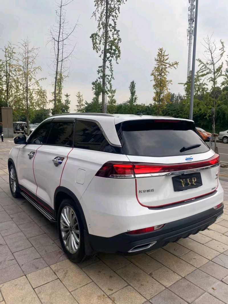 成都22年长安汽车欧尚8