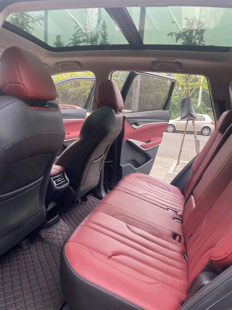 成都21年长安汽车CS755