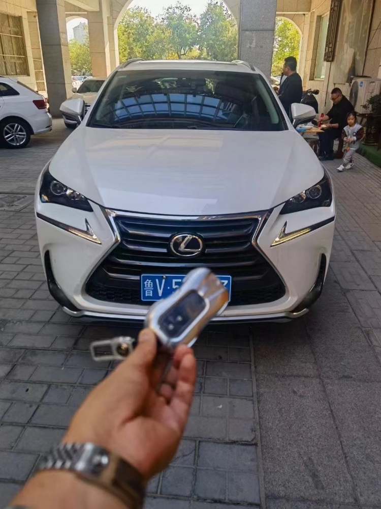 潍坊16年雷克萨斯NX1