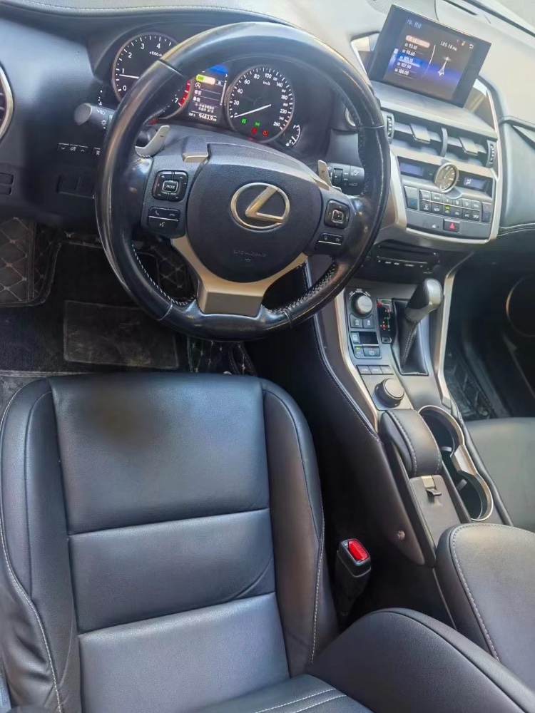 潍坊16年雷克萨斯NX3