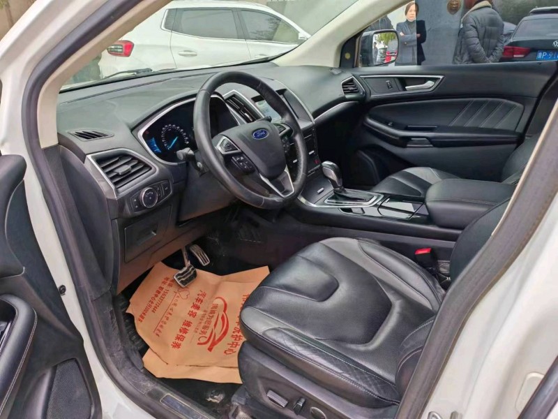 保定17年福特锐界8