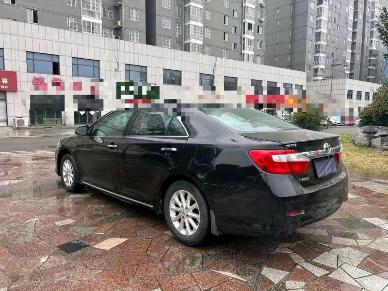 济宁14年丰田凯美瑞7