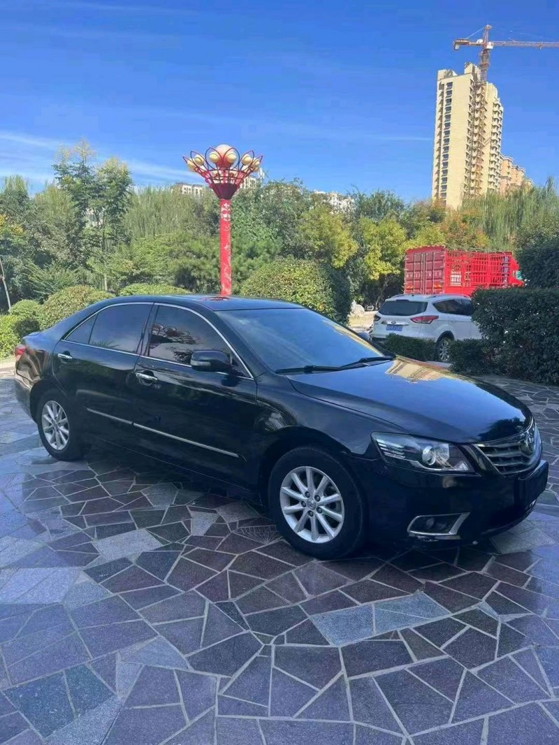 济宁15年丰田凯美瑞3