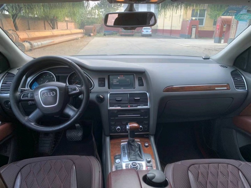 保定11年奥迪Q76