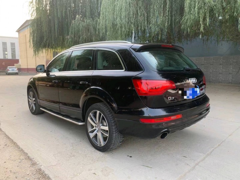 保定11年奥迪Q78