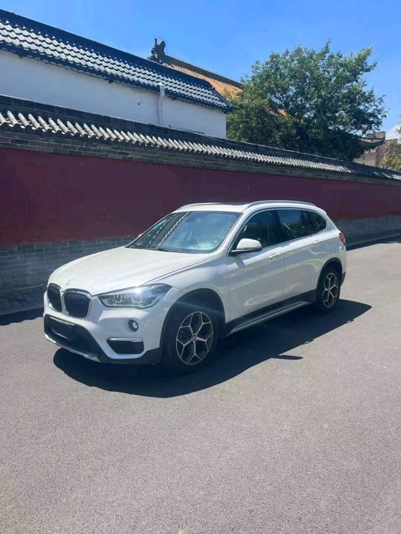 济宁18年宝马X12