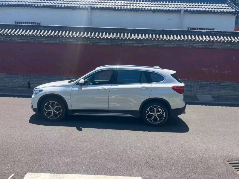 济宁18年宝马X17