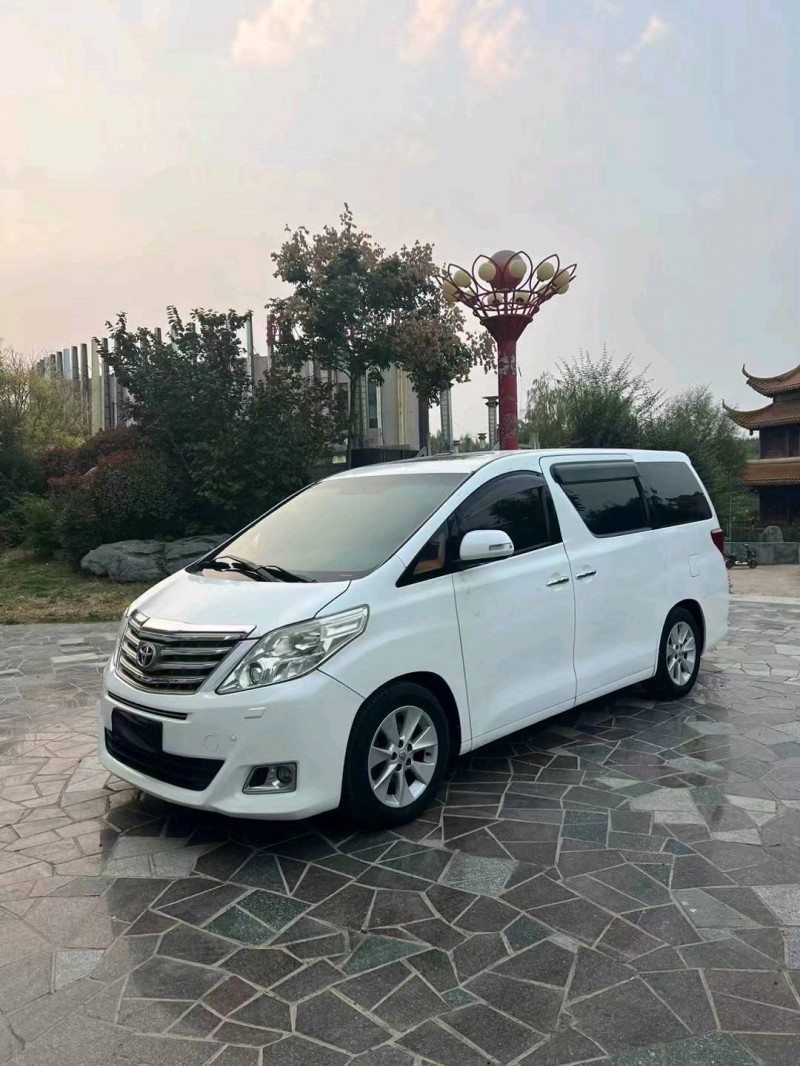 济宁14年丰田埃尔法2