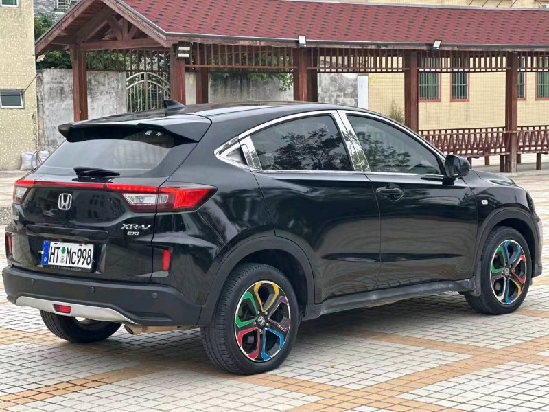 汕头16年本田XRV7