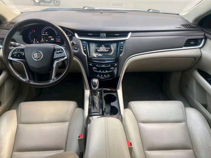 济宁17年凯迪拉克XTS7