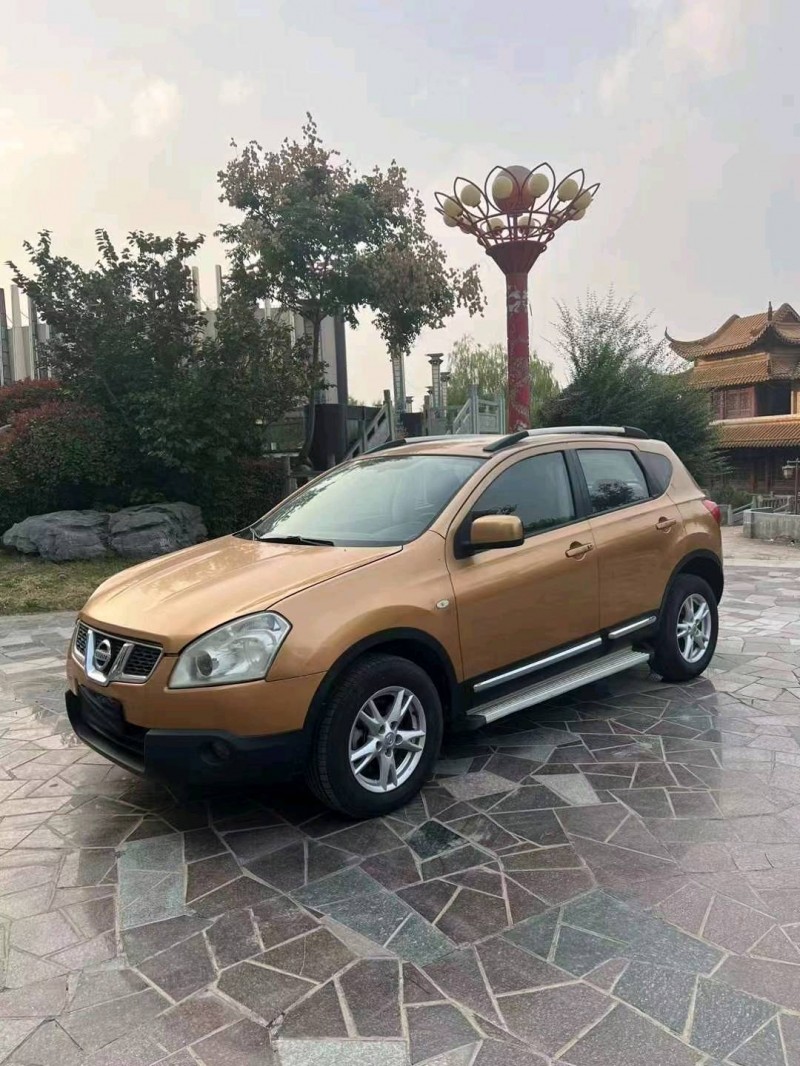 济宁13年日产逍客2