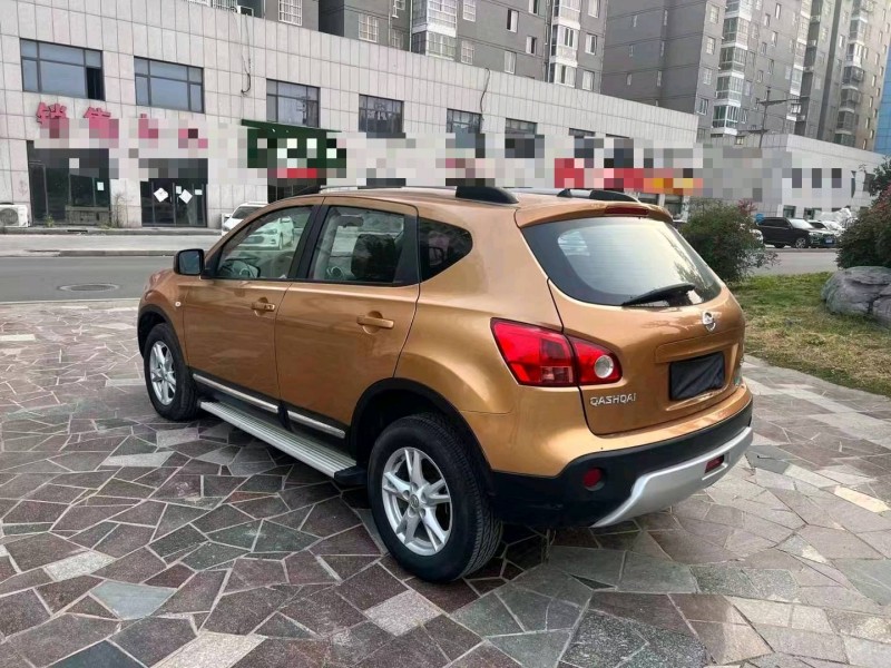 济宁13年日产逍客7