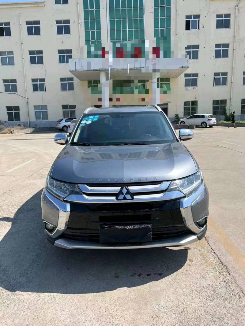 济宁16年三菱欧蓝德1