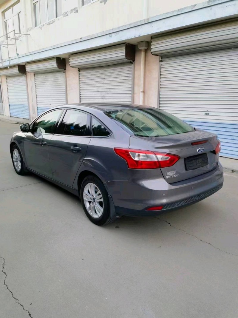 东营12年福特福克斯7