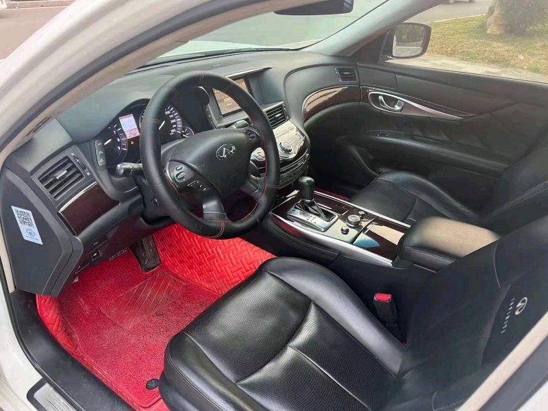 济宁15年英菲尼迪Q704