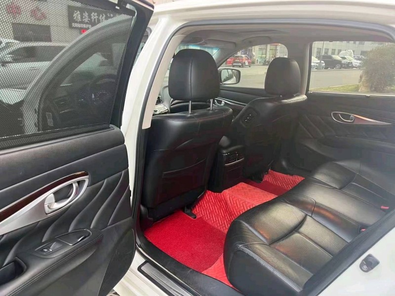 济宁15年英菲尼迪Q707