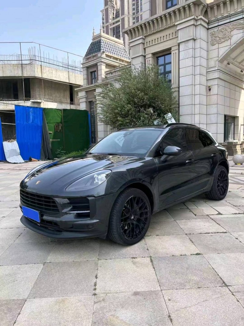济宁19年保时捷Macan3