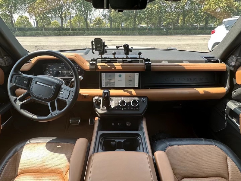 徐州21年路虎卫士9