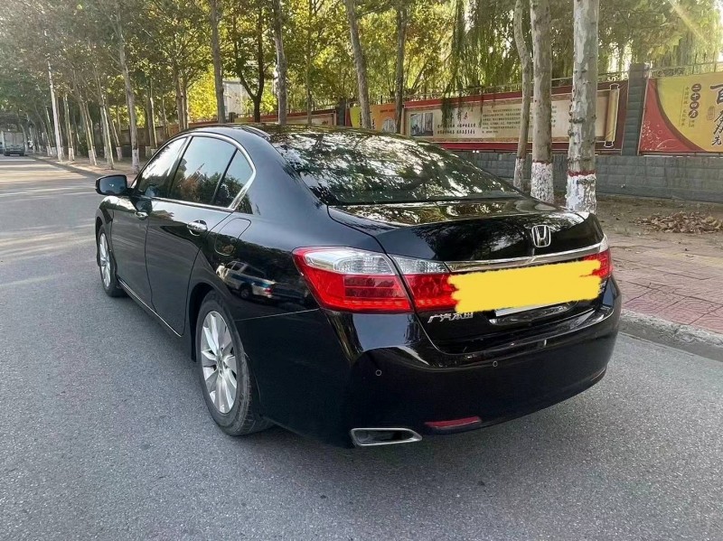 保定15年本田雅阁4