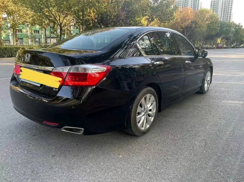 保定15年本田雅阁8