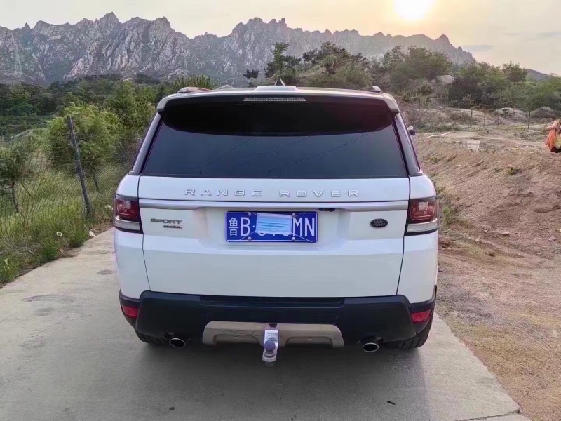 青岛17年路虎揽胜运动6