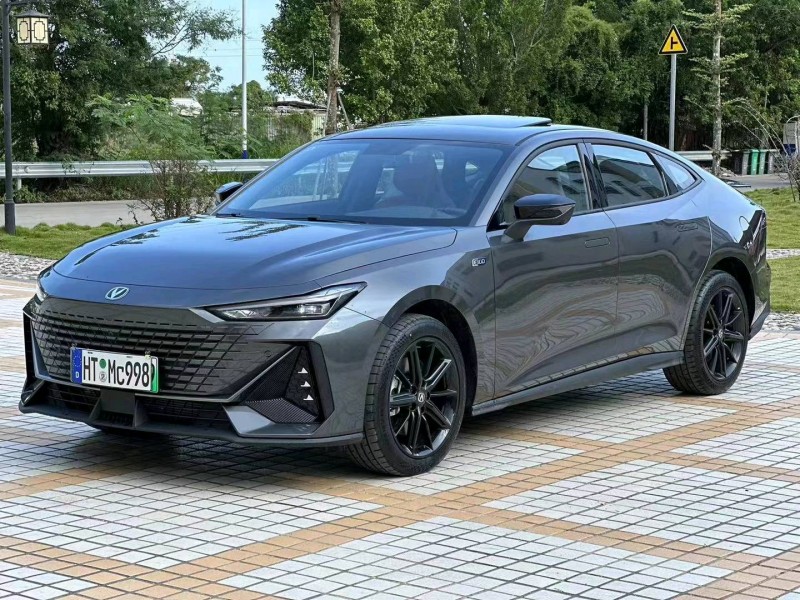 汕头23年长安汽车UNI-V3