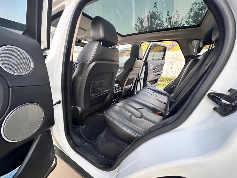 徐州16年路虎极光9