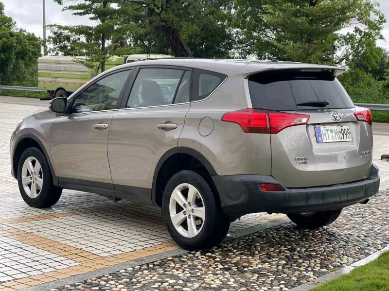 汕头15年丰田RAV4荣放7