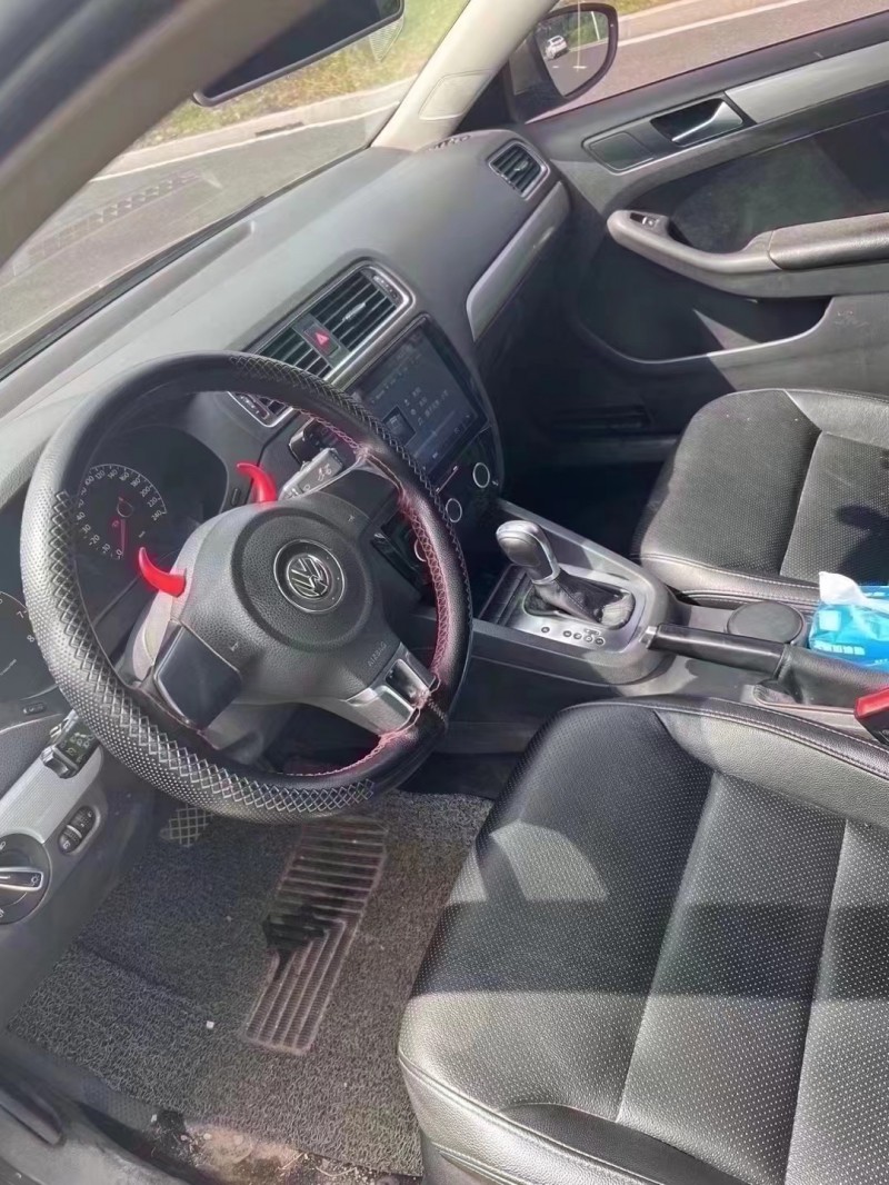 济宁15年大众速腾3