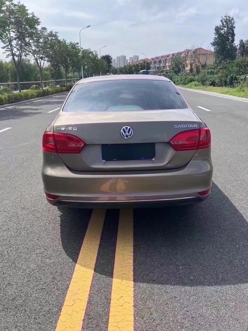 济宁15年大众速腾8