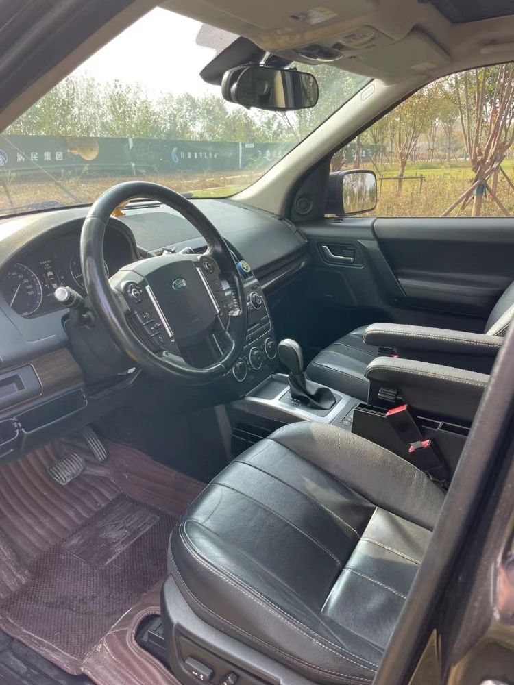 宿迁14年路虎神行者9