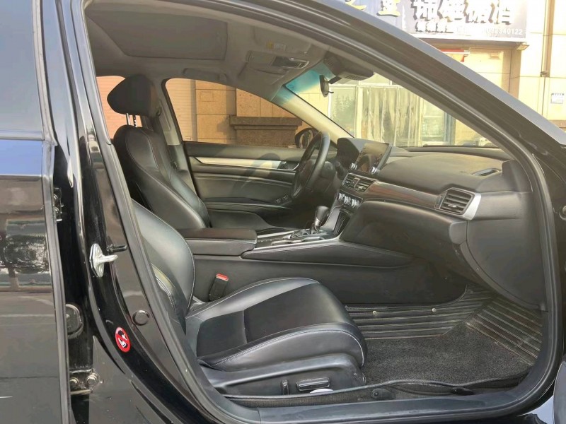 石家庄19年本田雅阁5