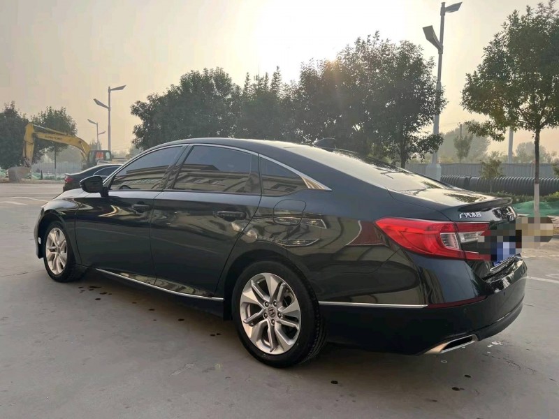 石家庄19年本田雅阁8