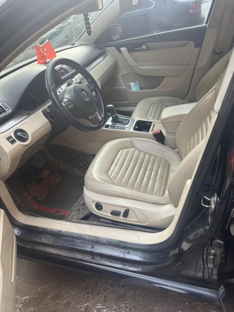 济宁14年大众迈腾6