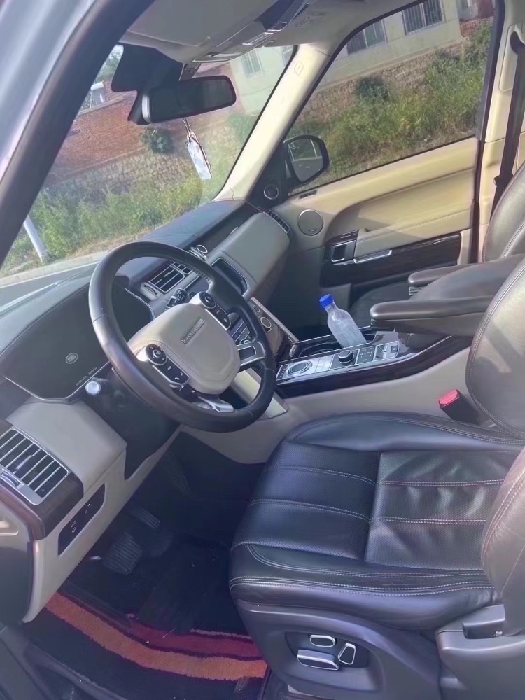 青岛14年路虎揽胜行政4