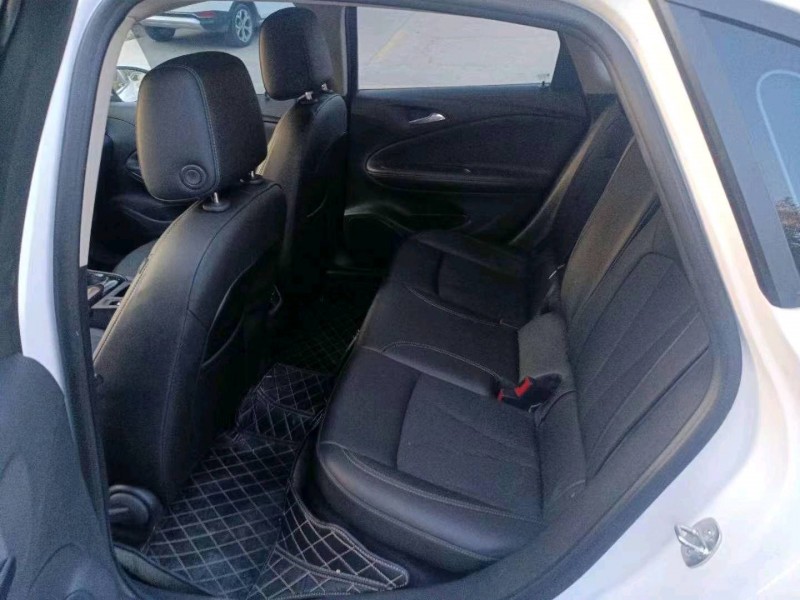 枣庄18年别克威朗7