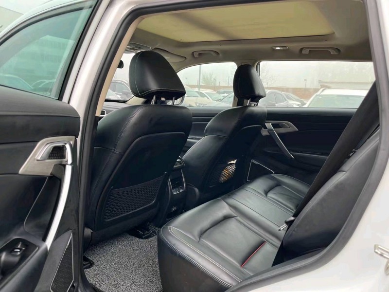 保定18年吉利博越6