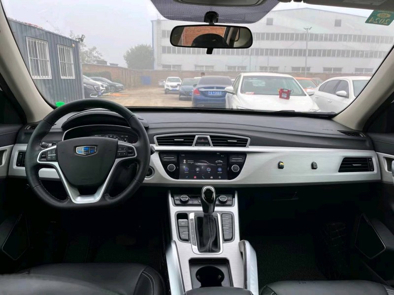 保定18年吉利博越8