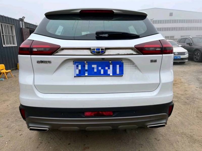 保定18年吉利博越9