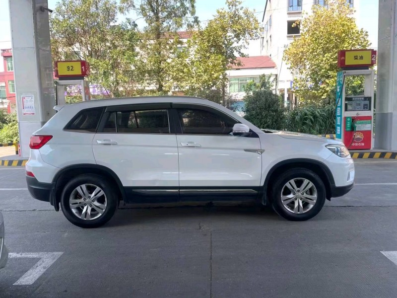 邵阳17年长安汽车CS759