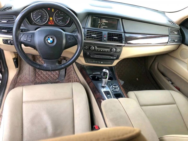 东营13年宝马X57