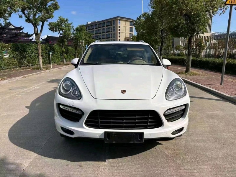 臺州13年保時捷卡宴1