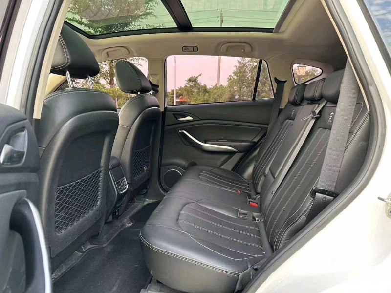 汕头19年比亚迪宋6