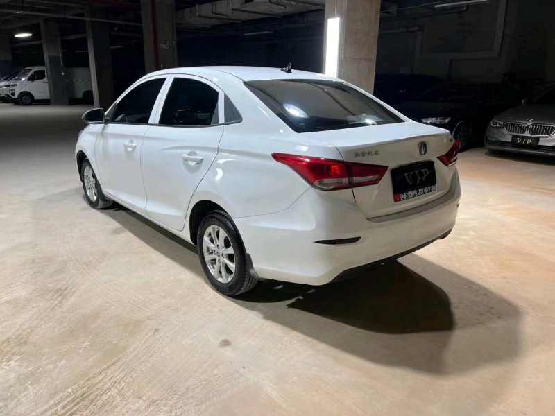 衡阳22年长安汽车悦翔5