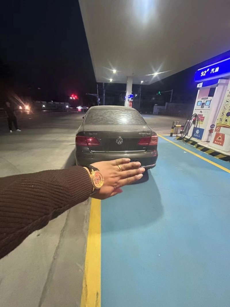 济宁13年大众迈腾8